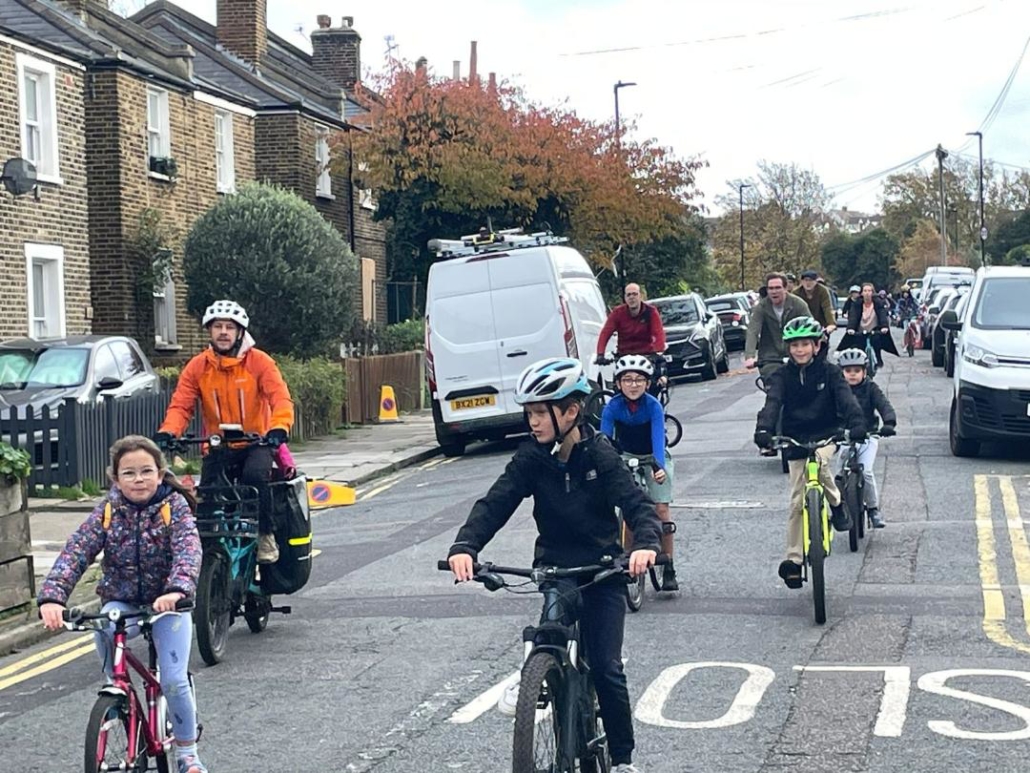 Children cycling in Streatham